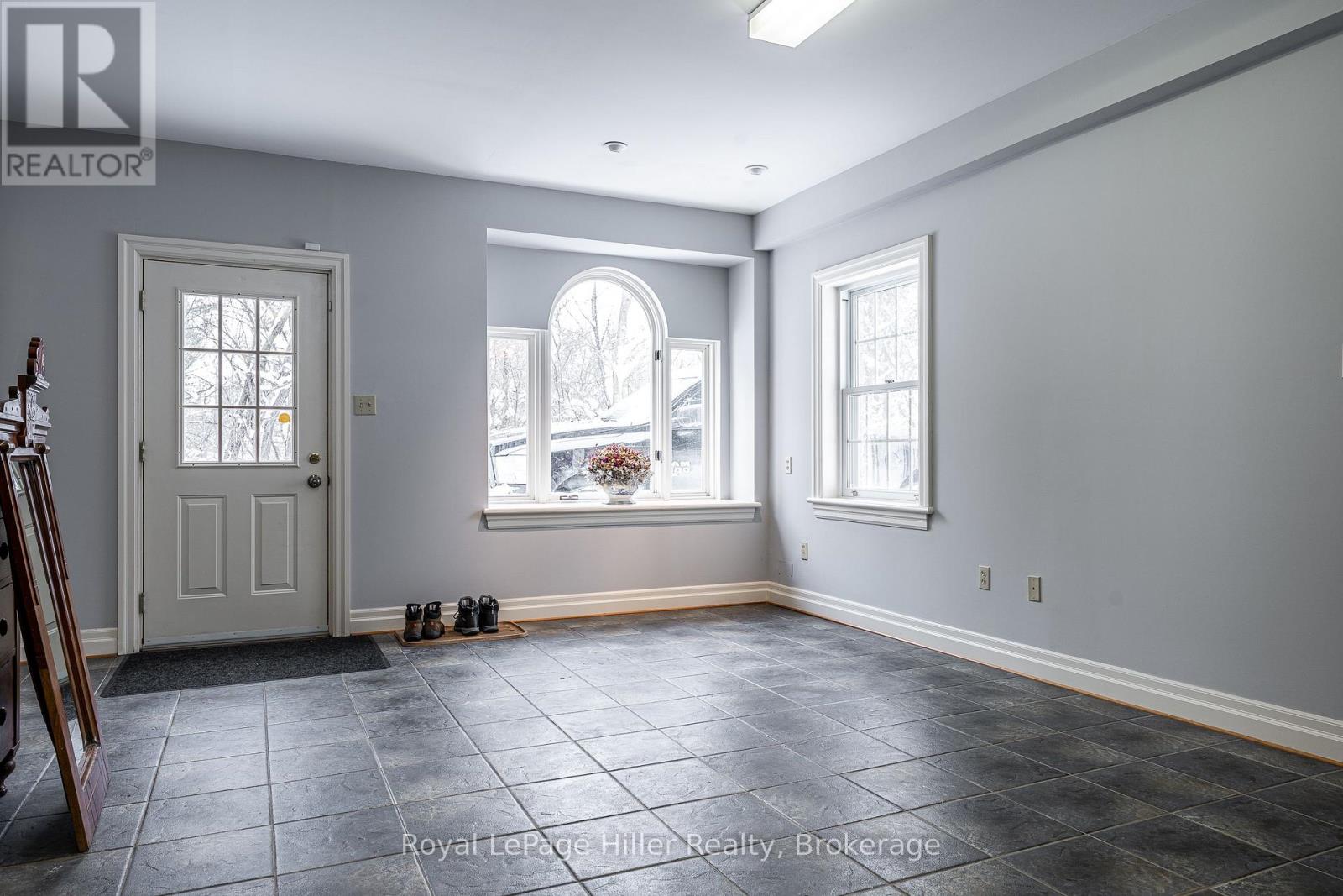 530 Holmes Street Property Photo 37