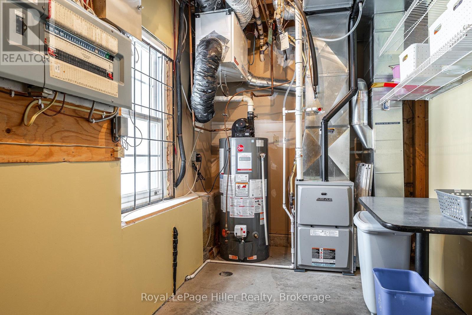530 Holmes Street Property Photo 44