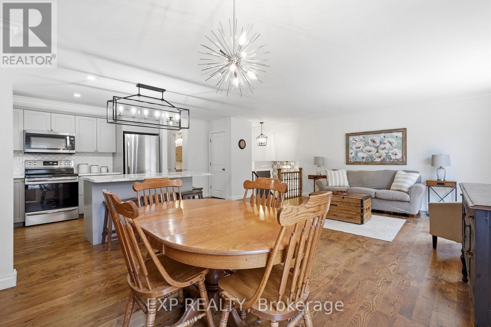 72 Crestlynn Crescent Property Photo 10