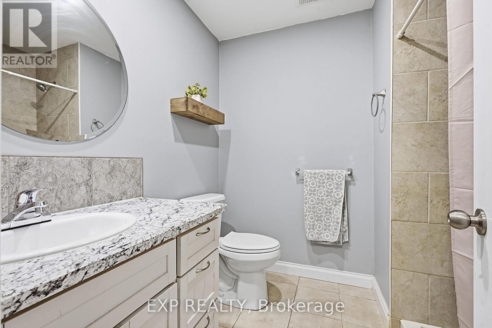 72 Crestlynn Crescent Property Photo 31