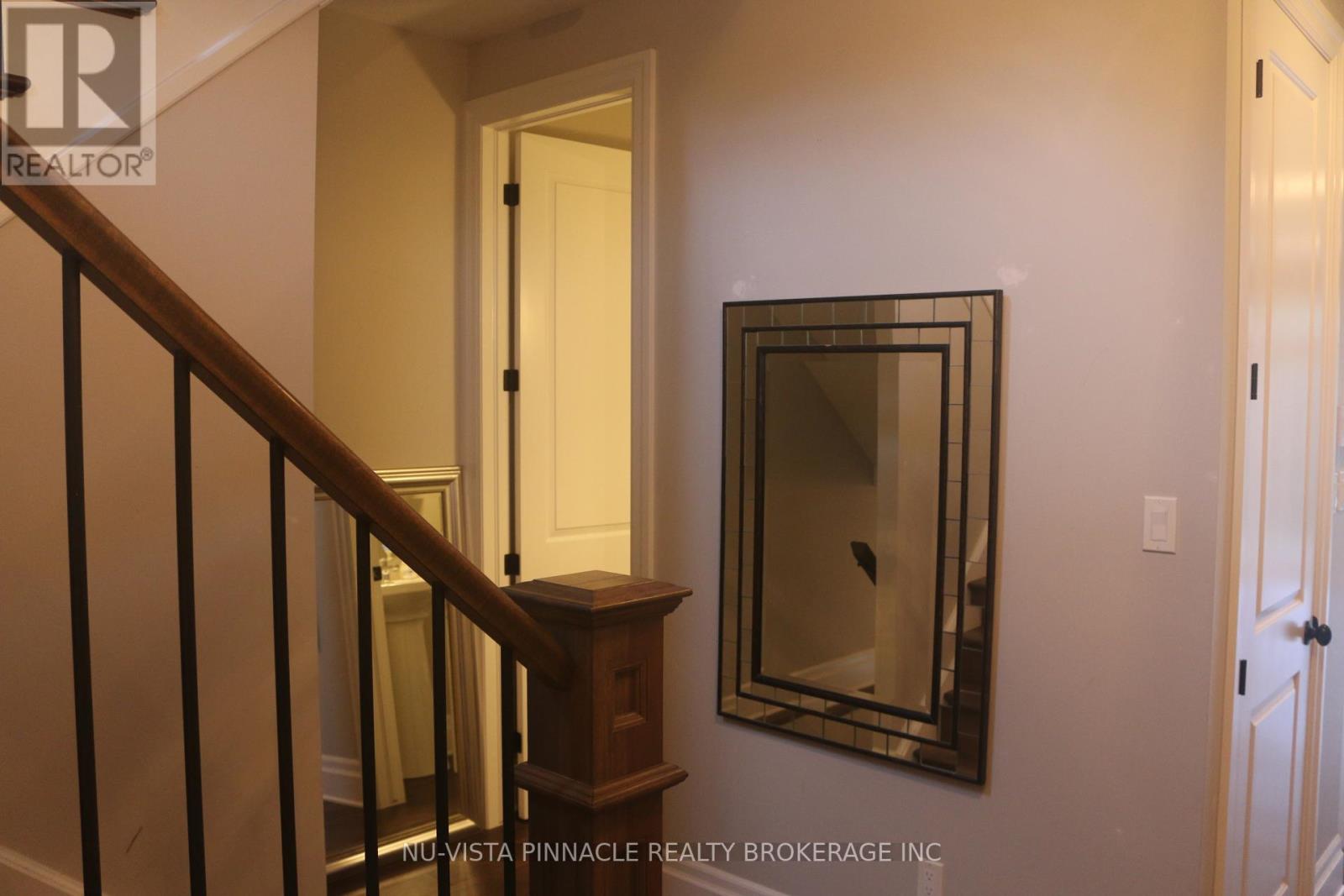 38 - 555 Sunningdale Road E Property Photo 3