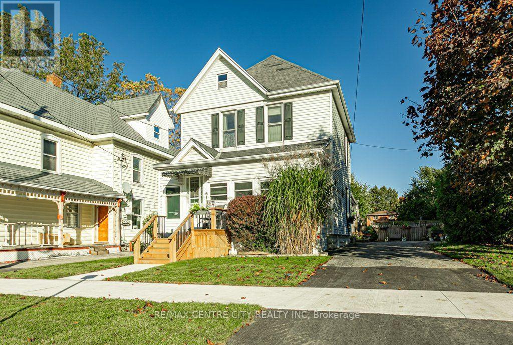 61 Alma Street Property Photo 2