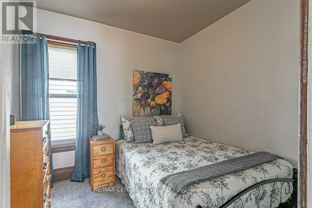 61 Alma Street Property Photo 10