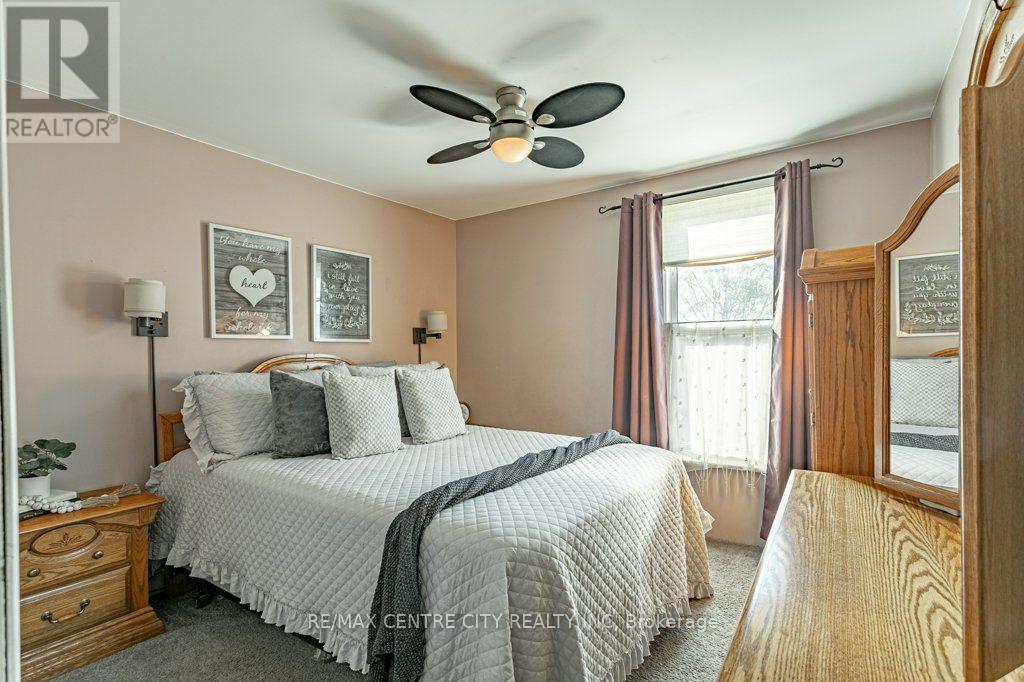 61 Alma Street Property Photo 21