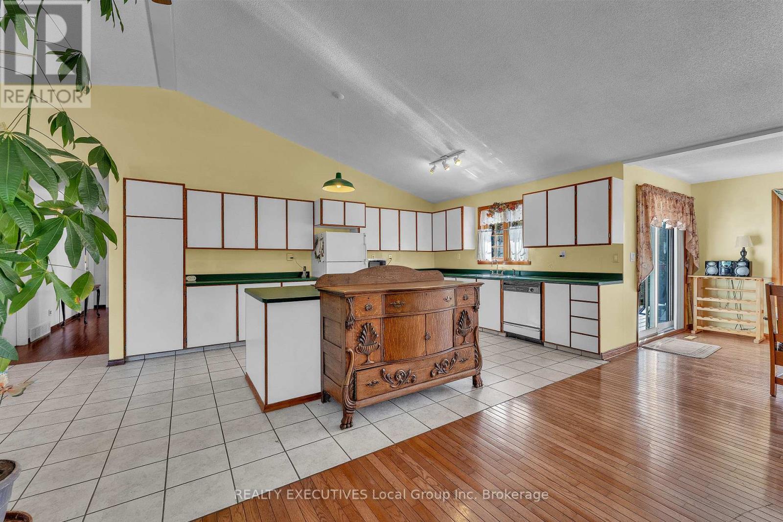 1702 South Shore Road Property Photo 21