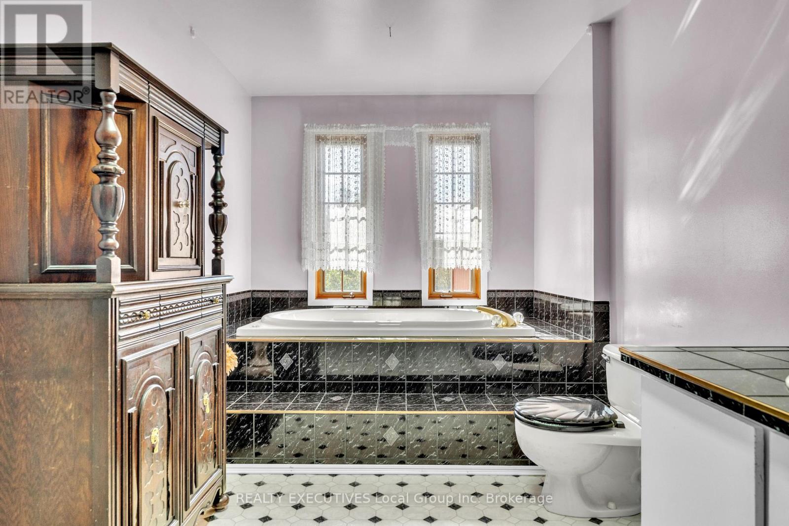 1702 South Shore Road Property Photo 32