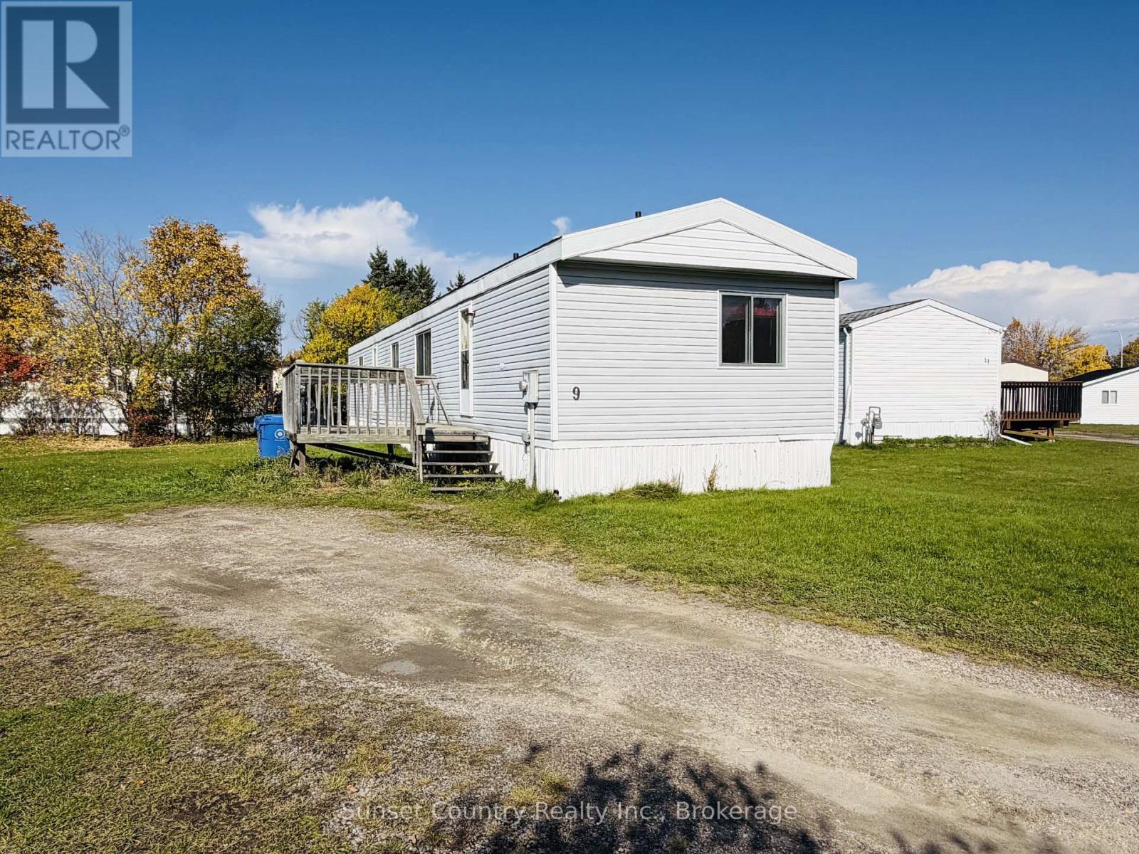 9 Cedar Bay Property Photo 1