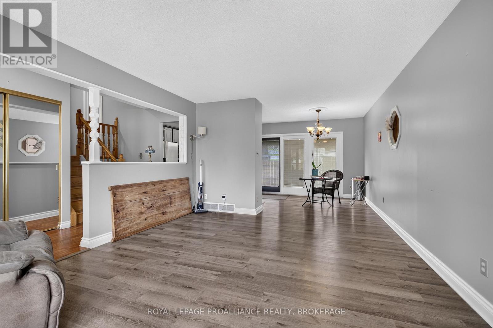 2 Virginia Street Property Photo 7