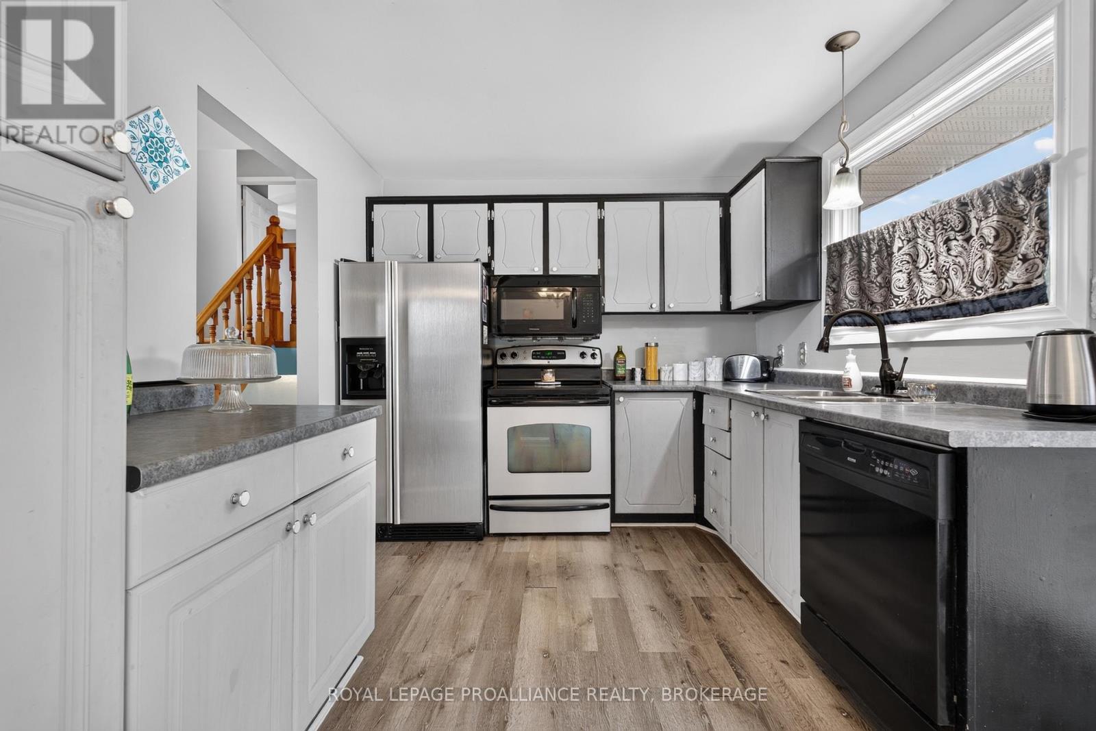 2 Virginia Street Property Photo 10