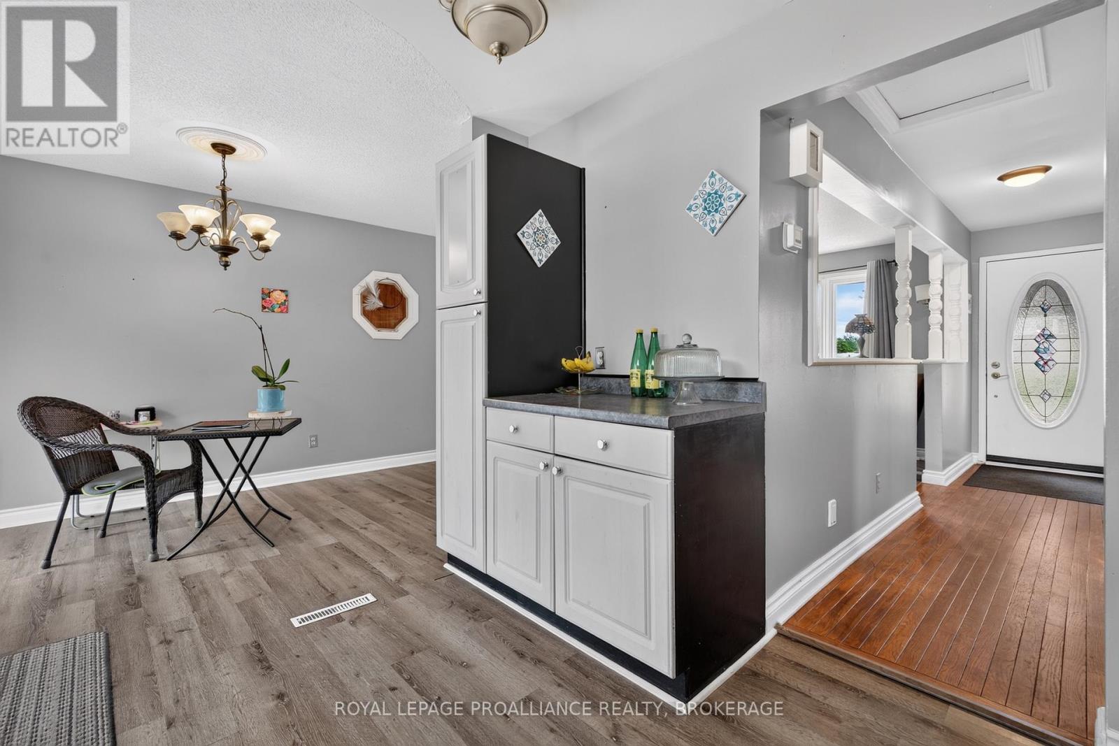 2 Virginia Street Property Photo 12