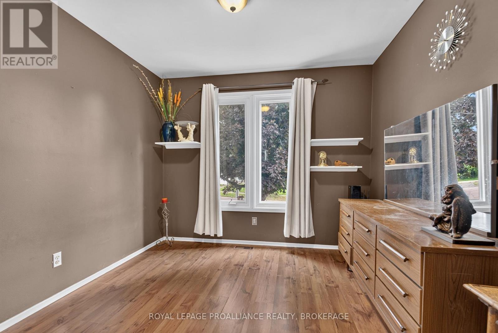 2 Virginia Street Property Photo 16