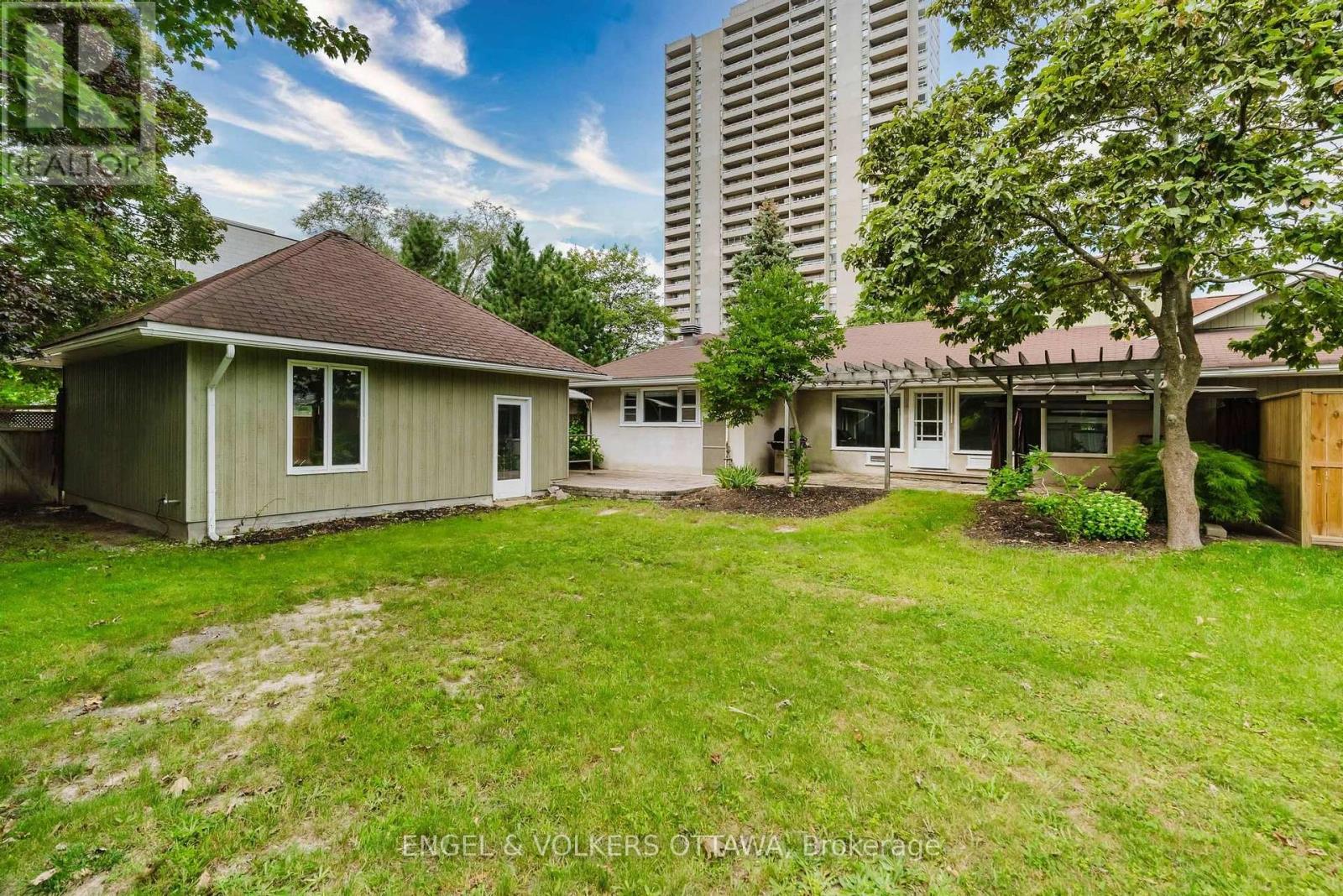 1994 Carling Avenue Property Photo 41