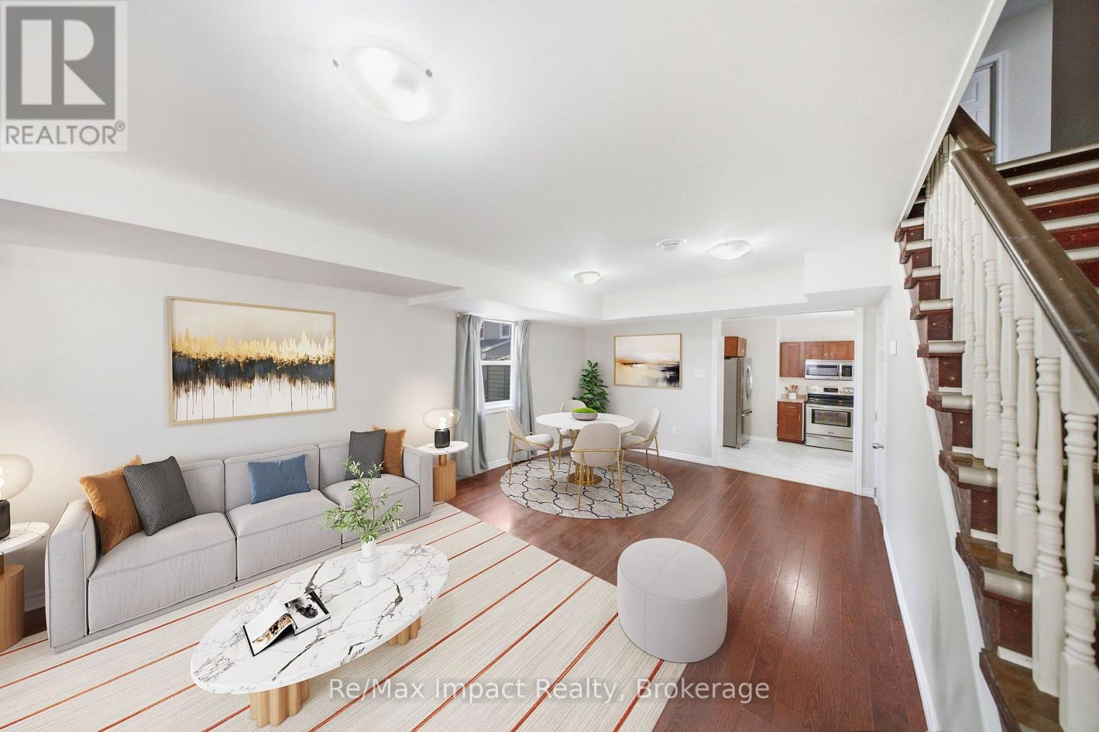 7 University Avenue E Property Photo 8