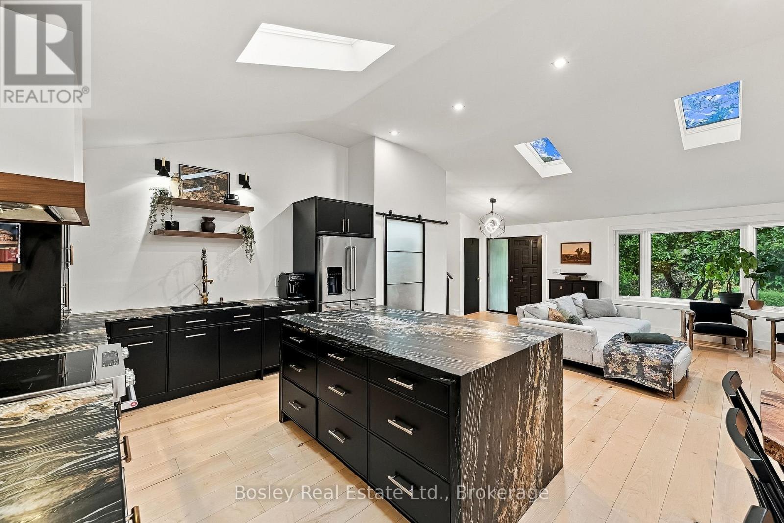 329 White Street Property Photo 12