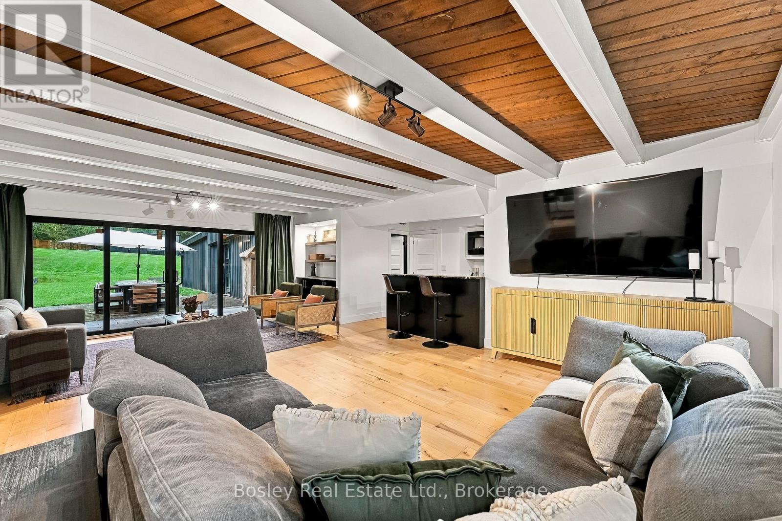 329 White Street Property Photo 14
