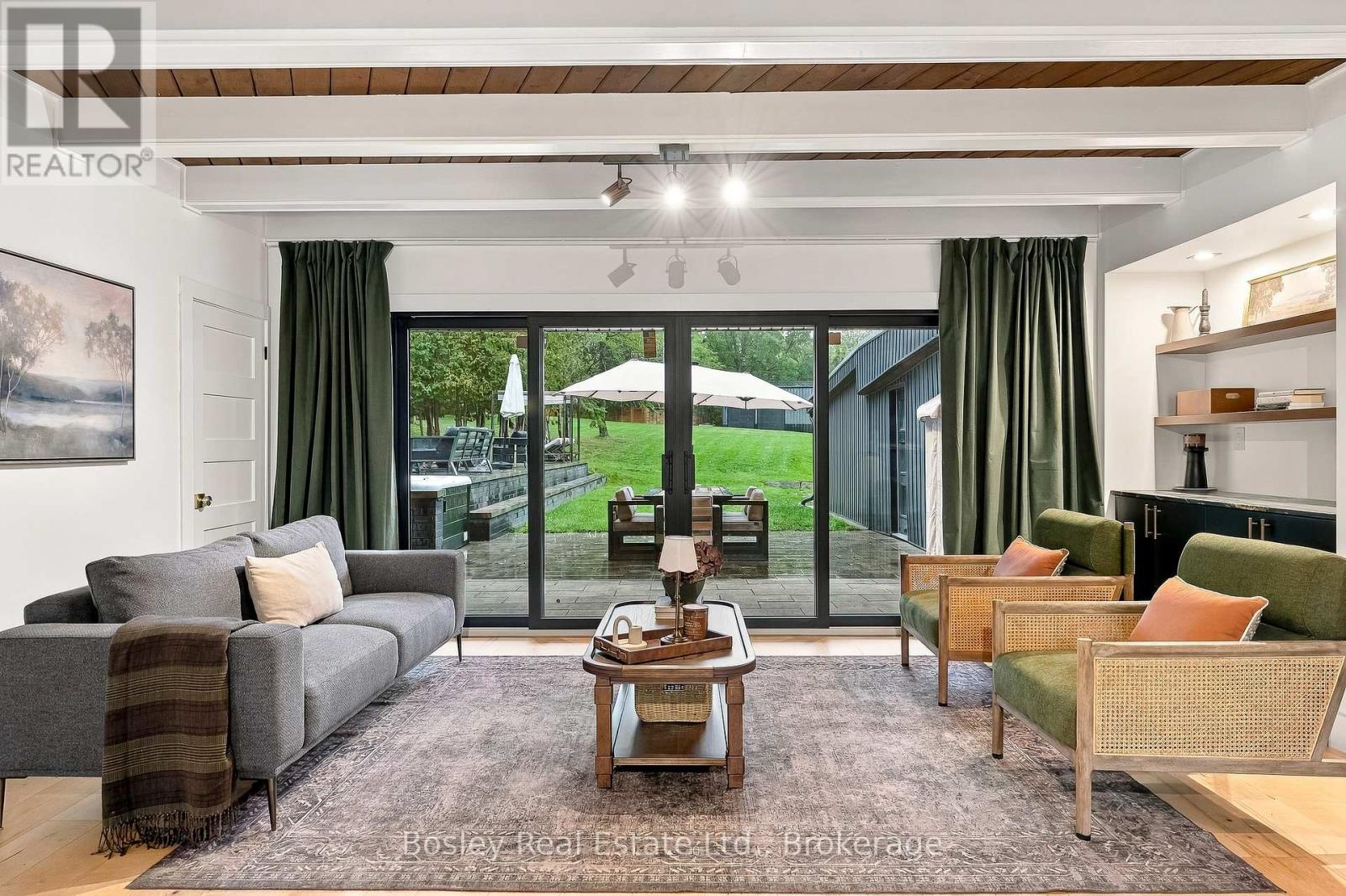 329 White Street Property Photo 16