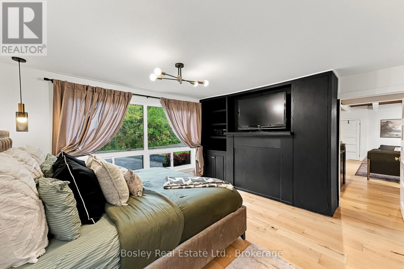 329 White Street Property Photo 18