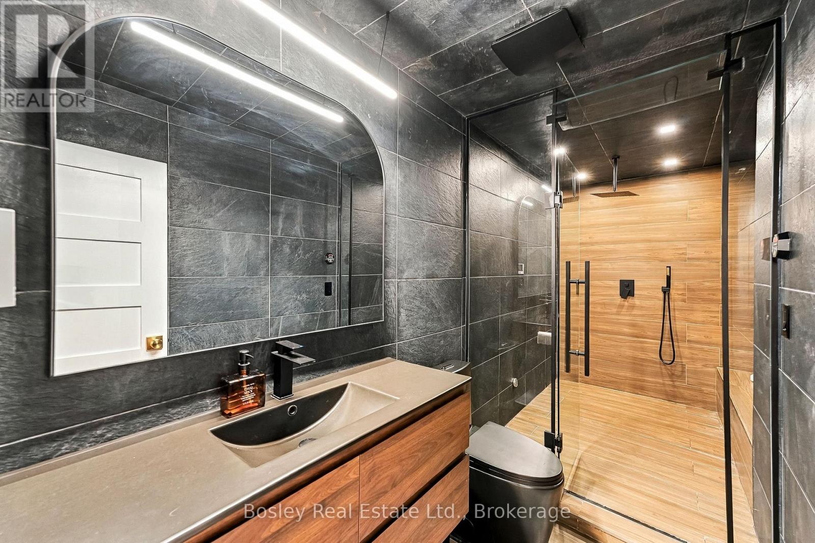 329 White Street Property Photo 21