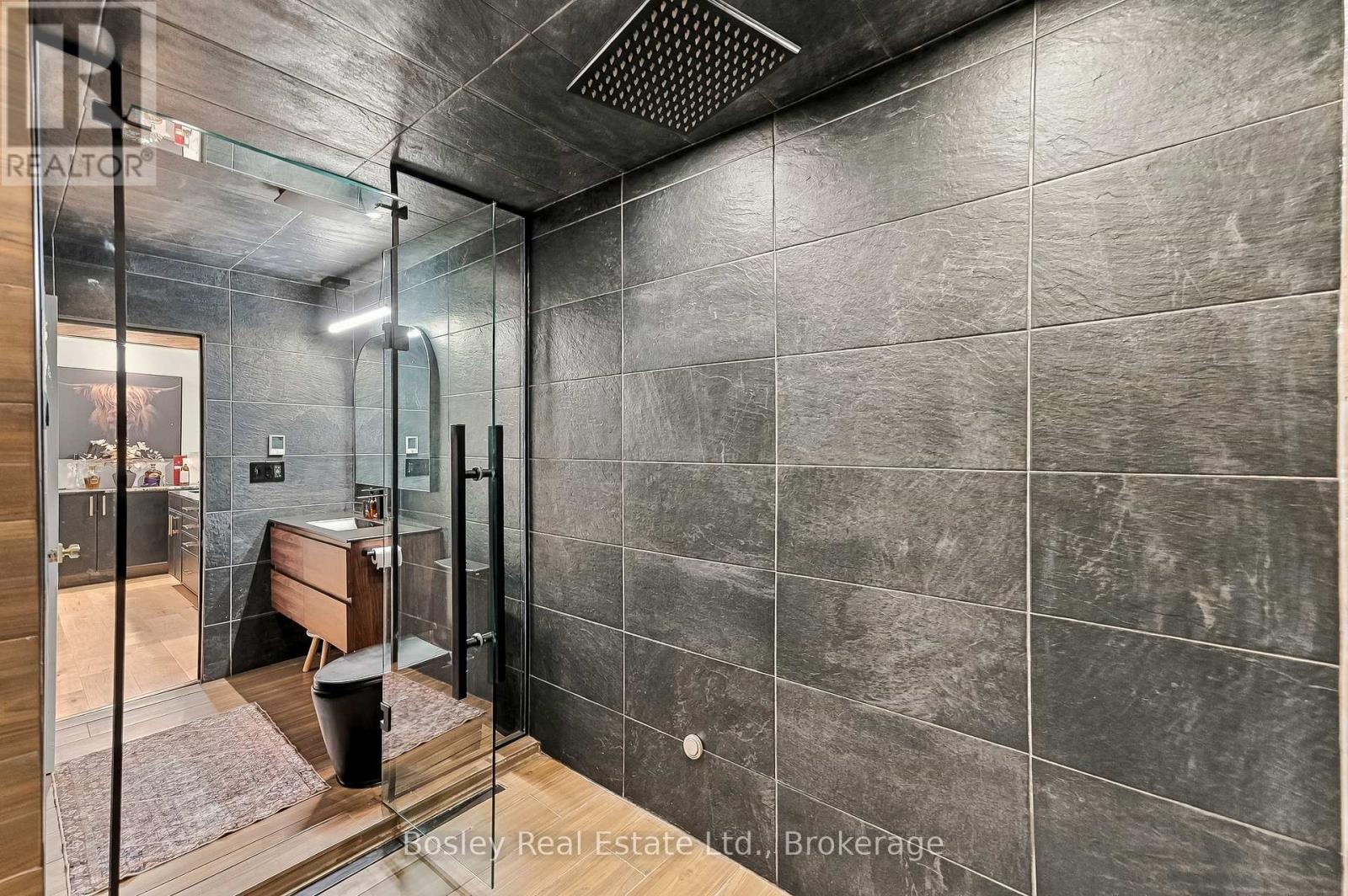 329 White Street Property Photo 22