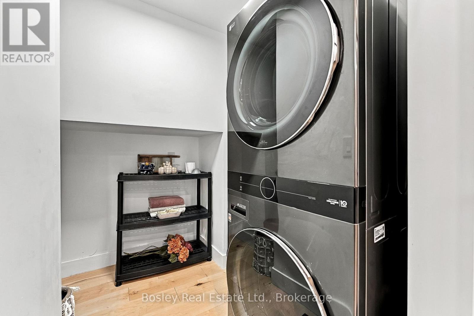 329 White Street Property Photo 32