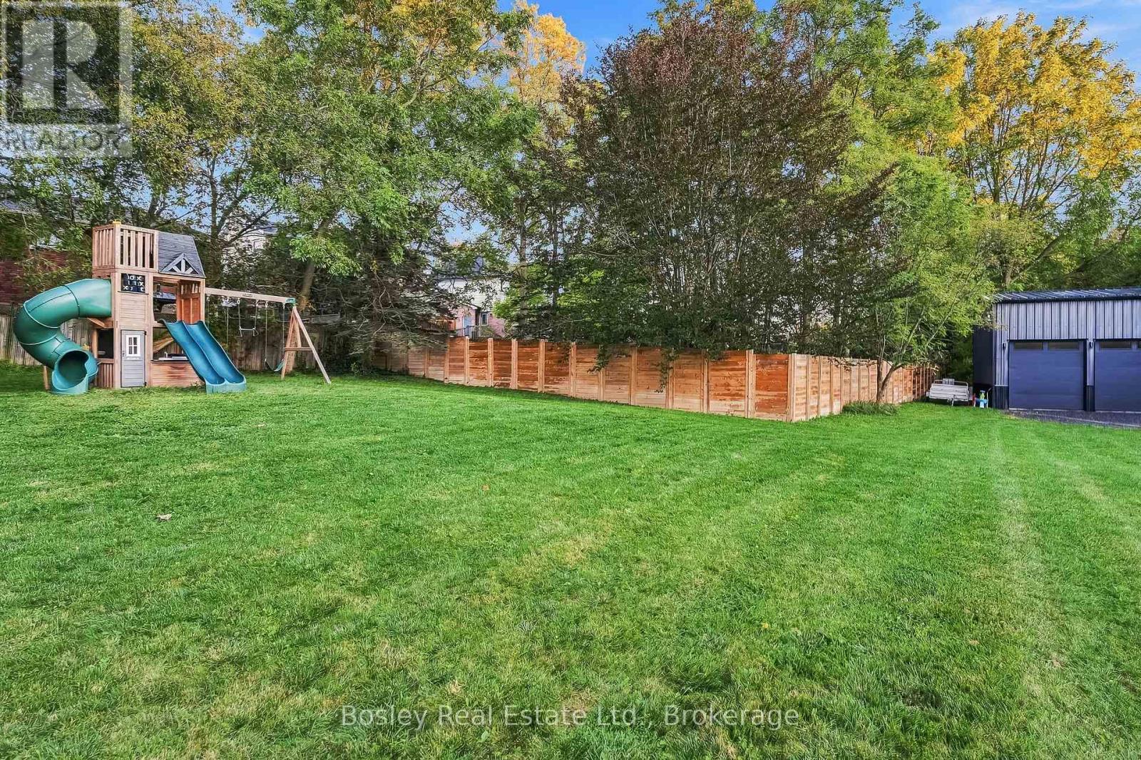 329 White Street Property Photo 40