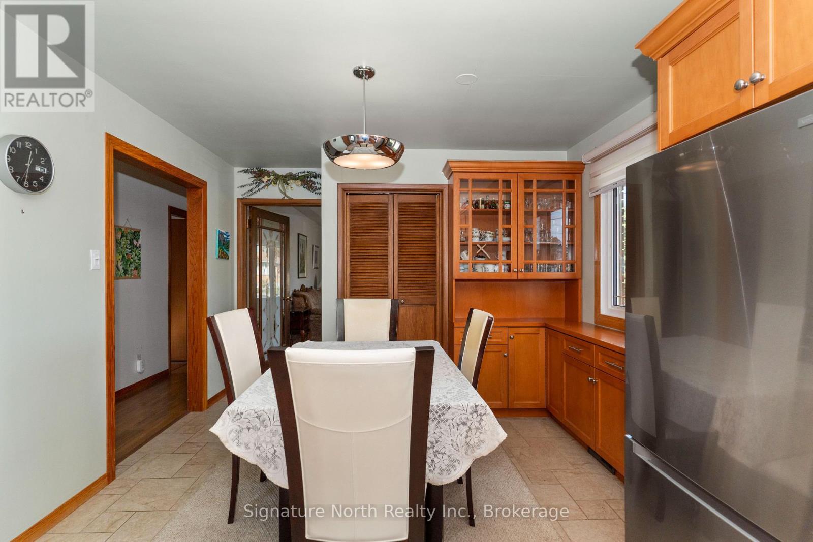 615 Hollylane Street Property Photo 13