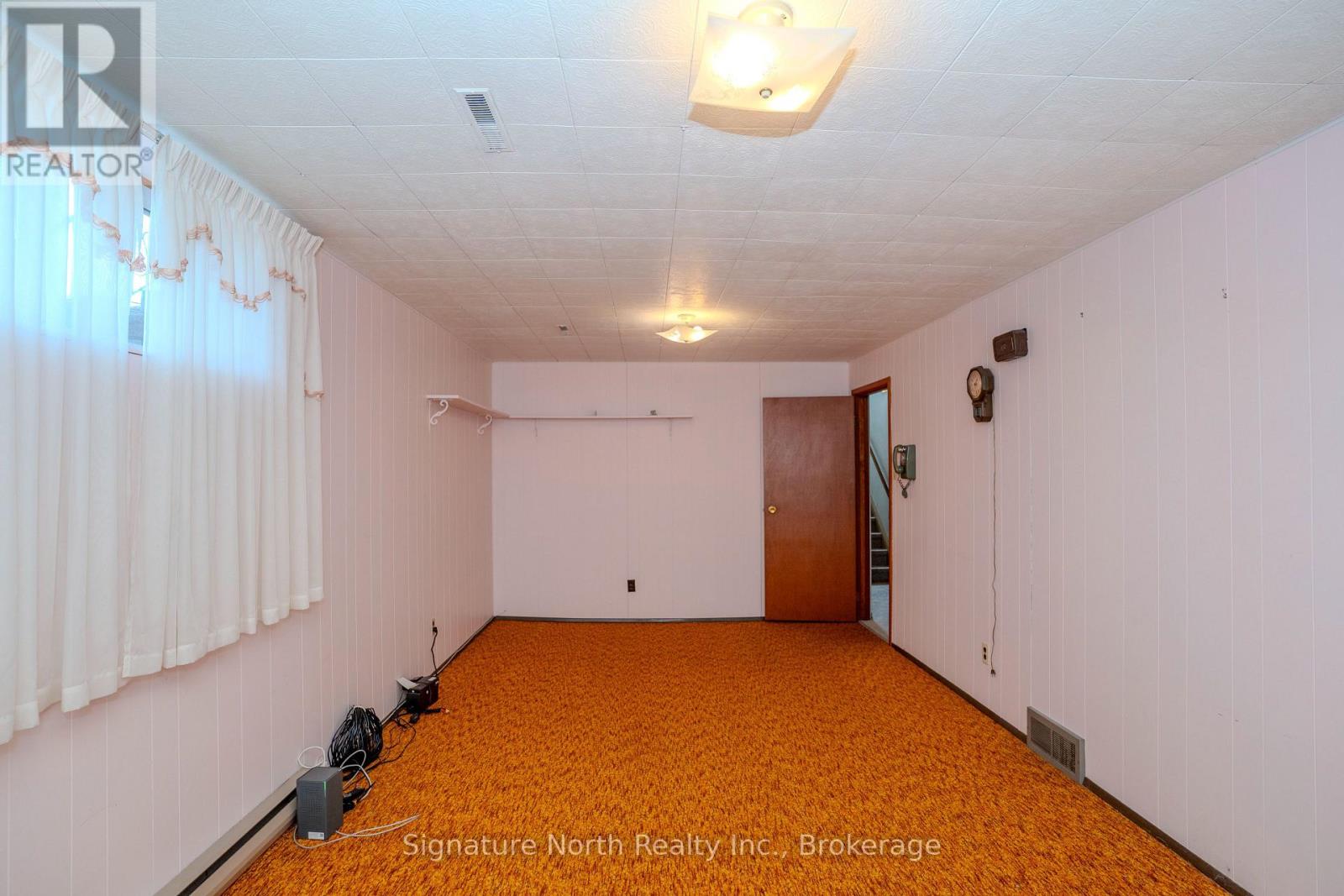 615 Hollylane Street Property Photo 34