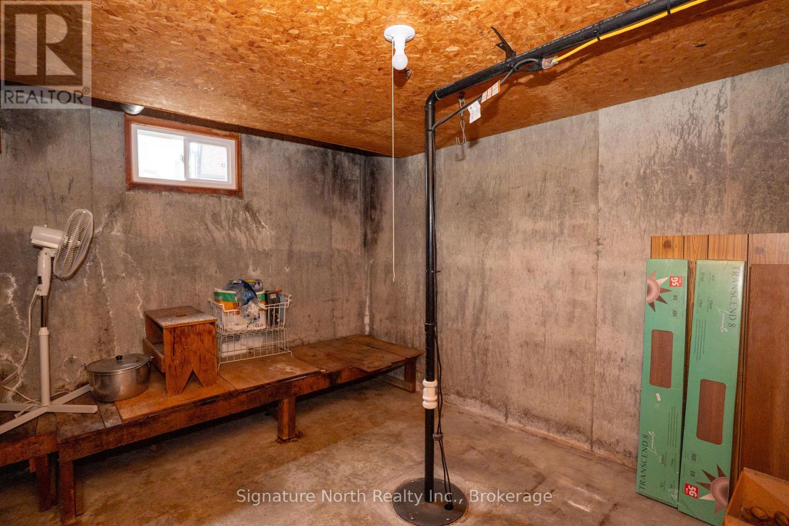 615 Hollylane Street Property Photo 40