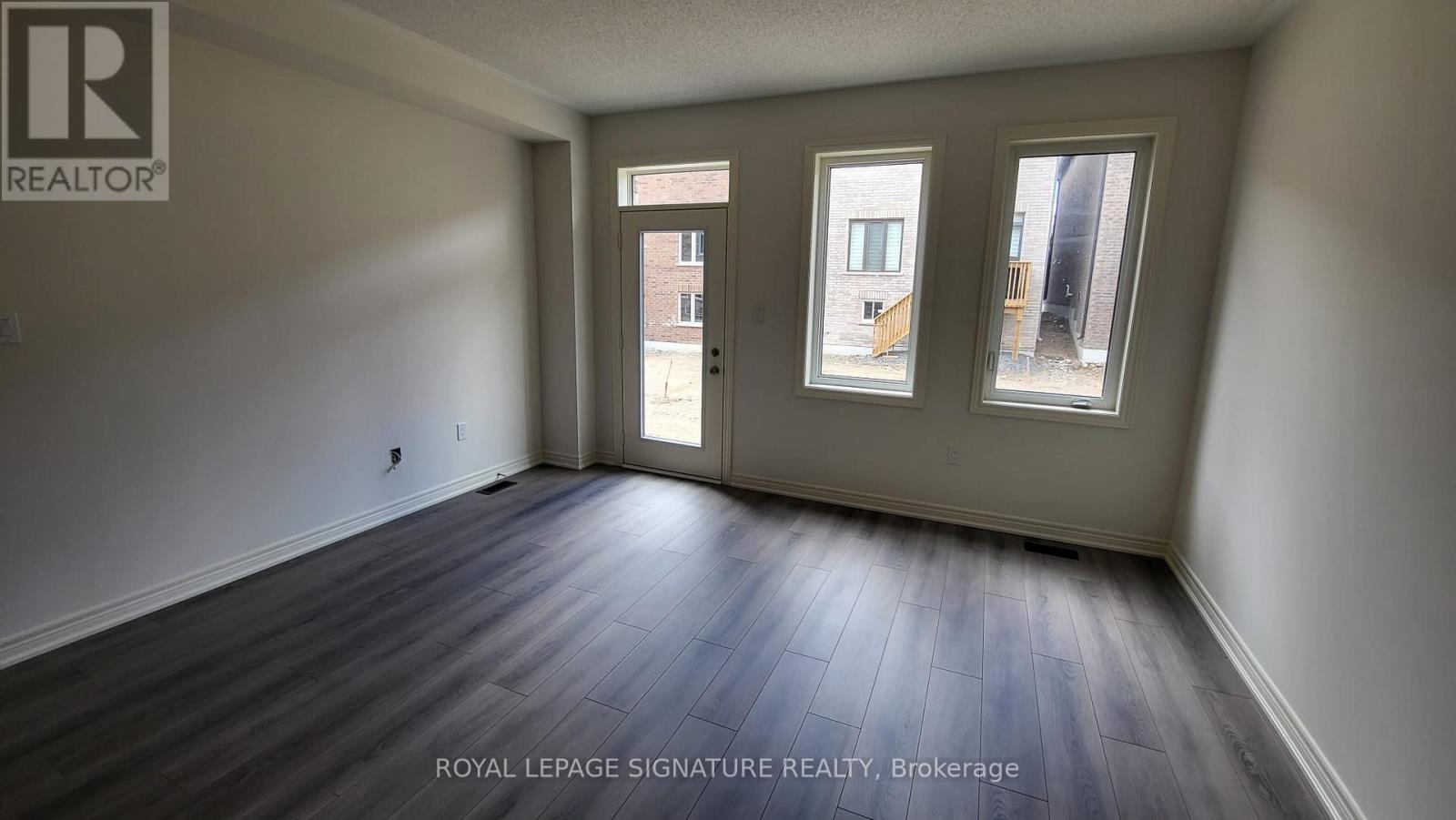 47 Gledhill Crescent Property Photo 8