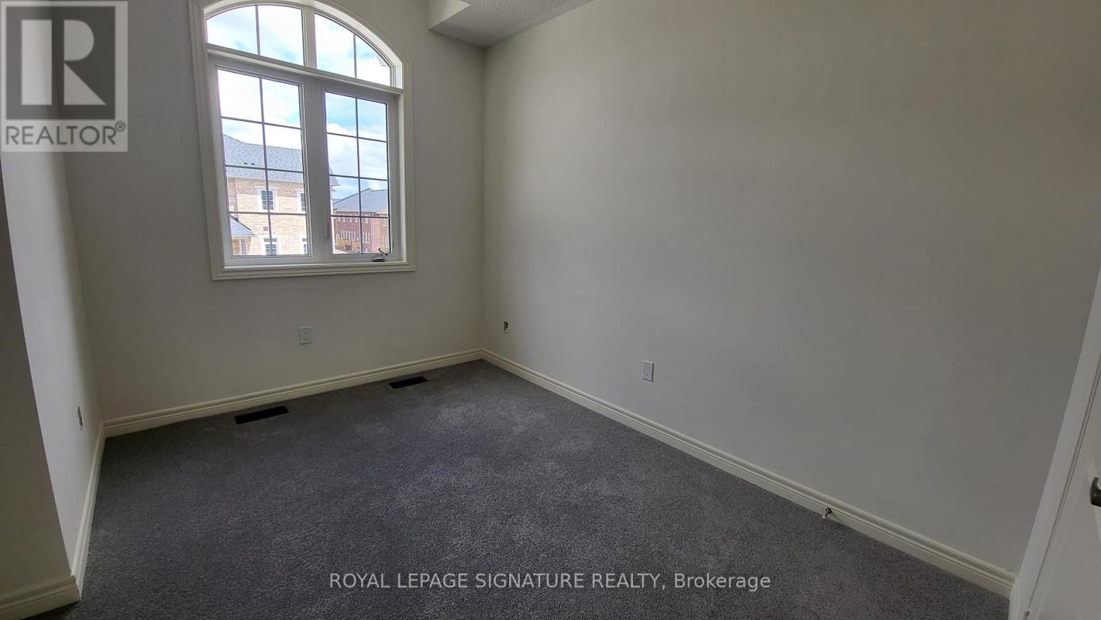 47 Gledhill Crescent Property Photo 16