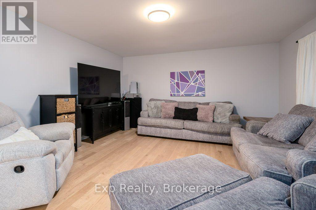 258 Alexander Road Property Photo 10