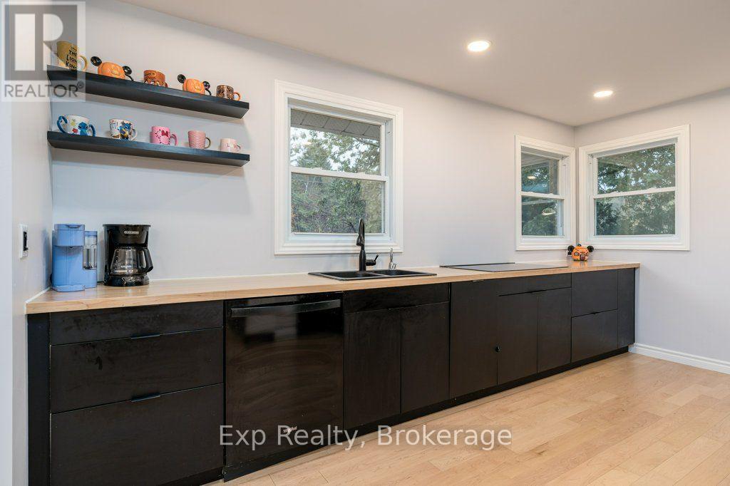 258 Alexander Road Property Photo 12