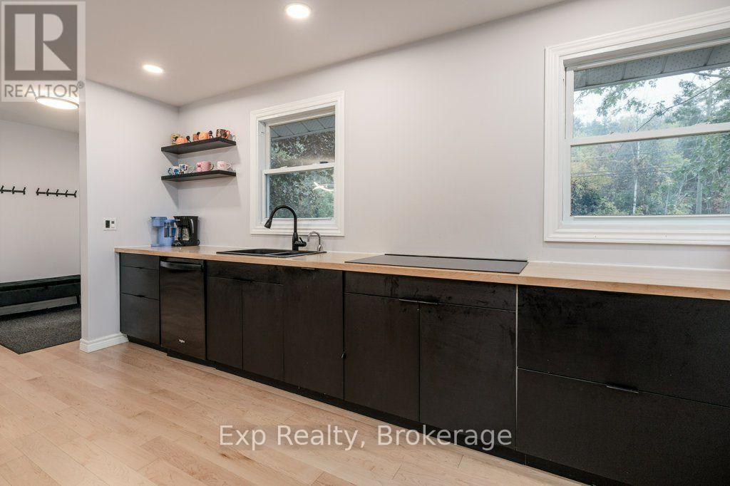 258 Alexander Road Property Photo 14