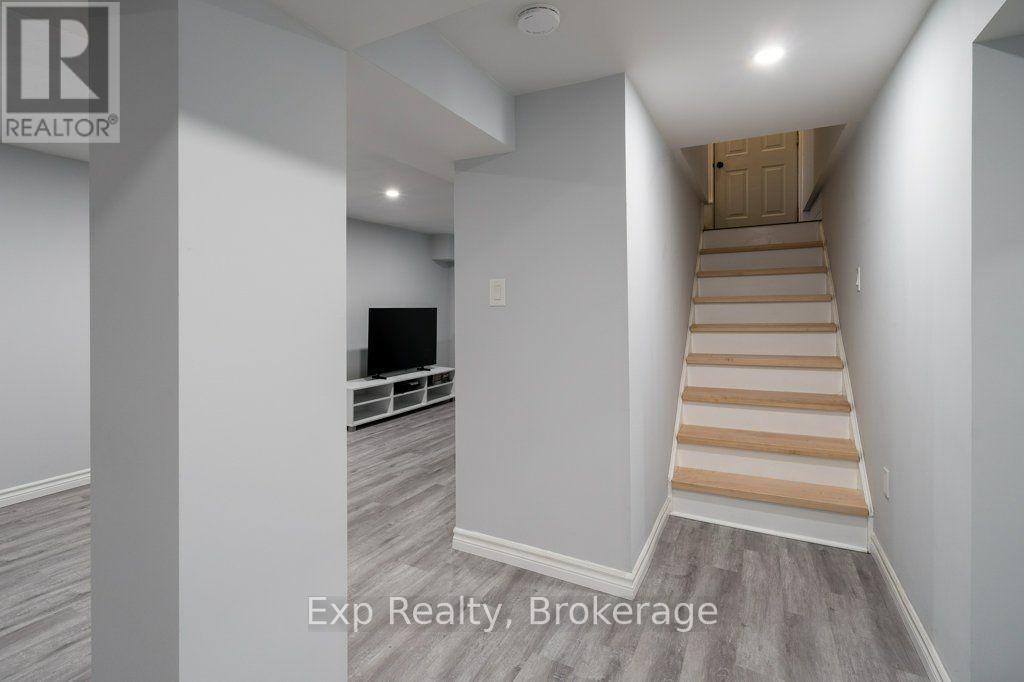 258 Alexander Road Property Photo 24