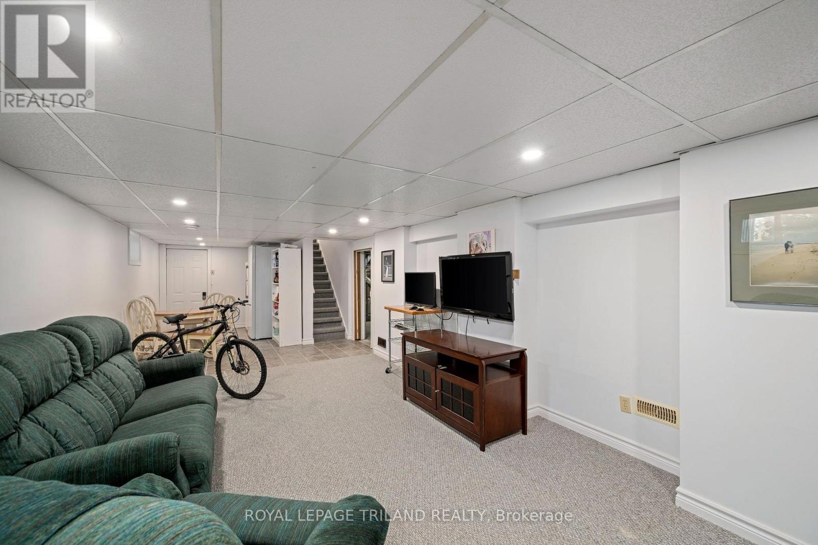 17459 Evelyn Drive Property Photo 45