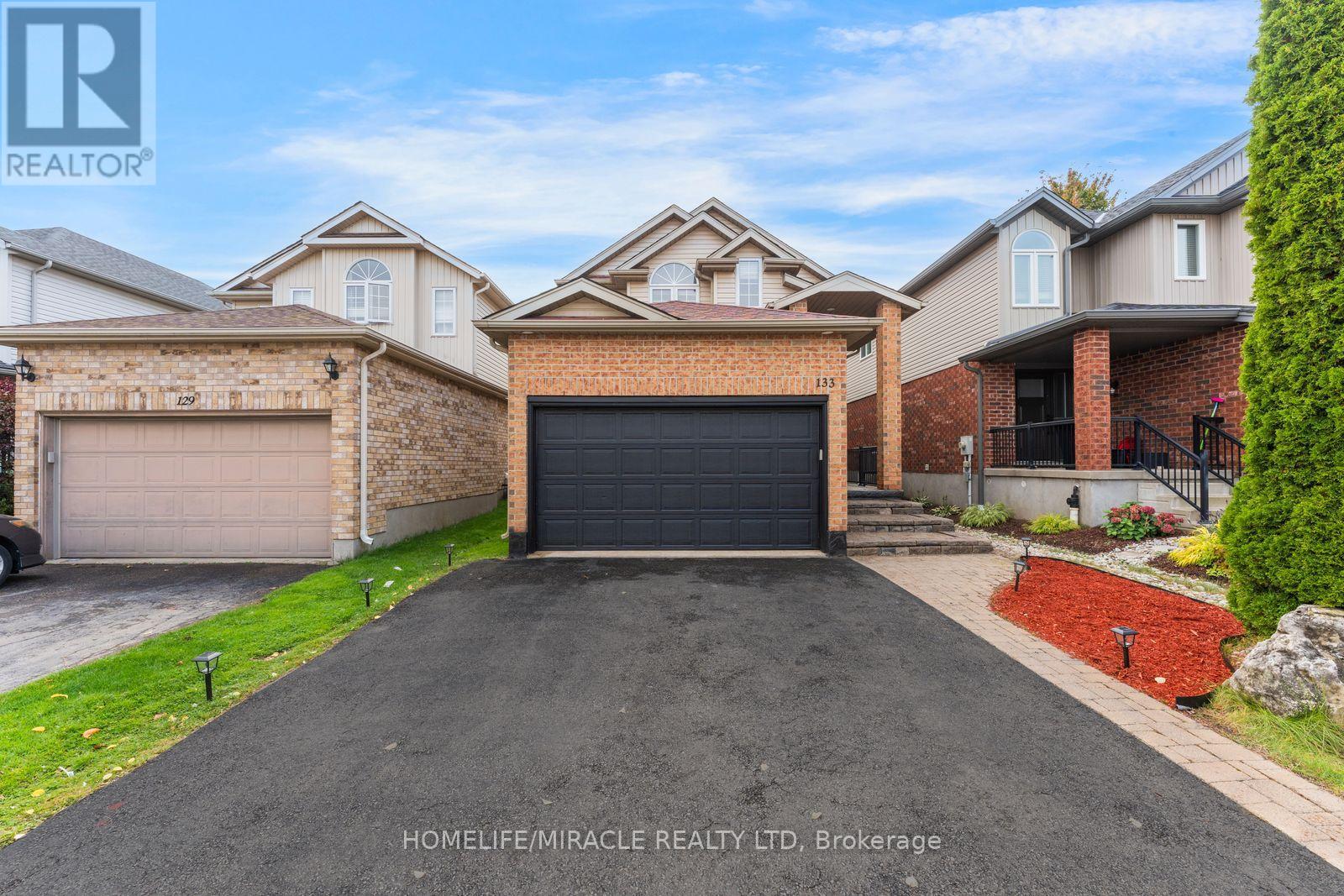 133 Steepleridge Street Property Photo 2