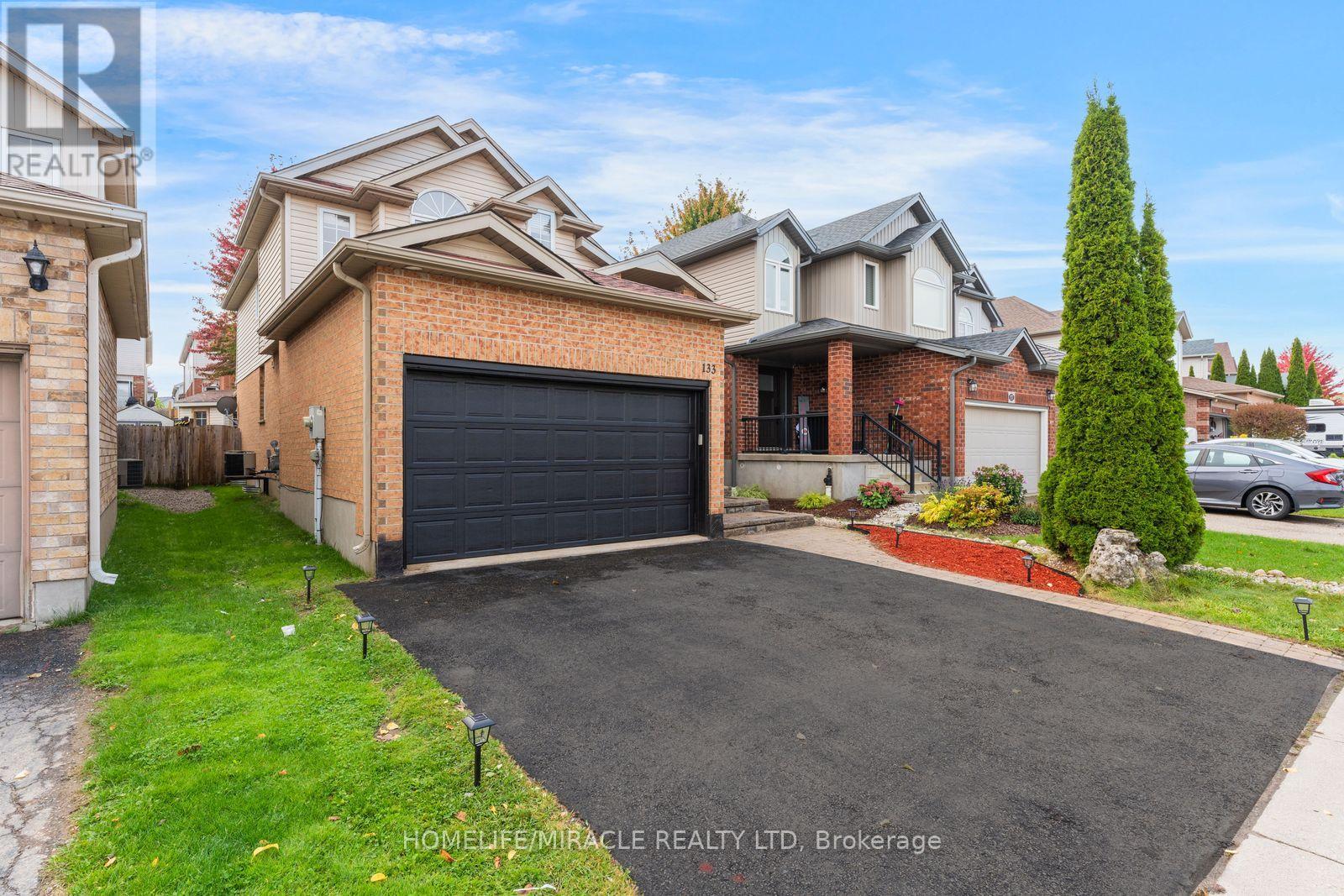 133 Steepleridge Street Property Photo 3