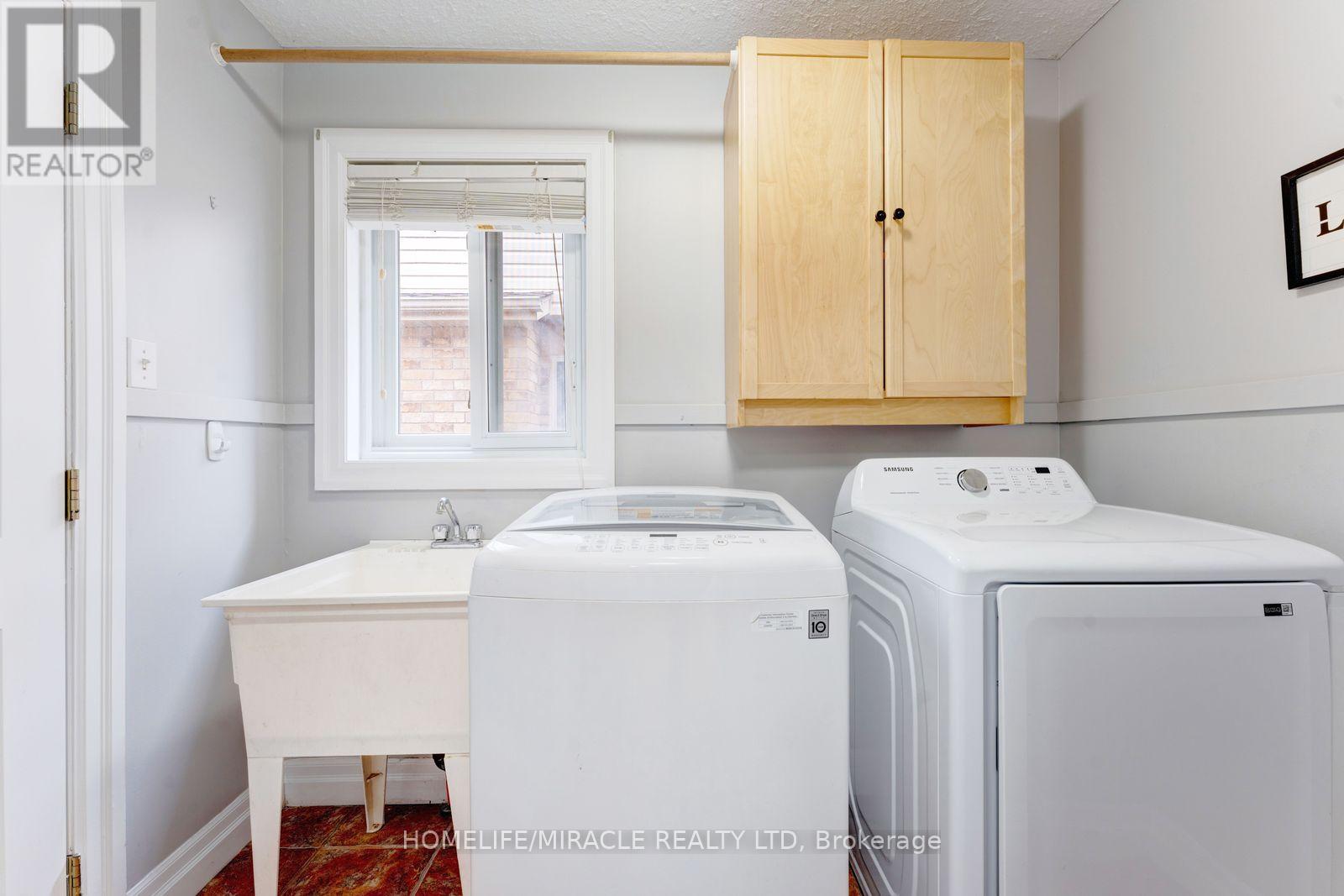 133 Steepleridge Street Property Photo 11
