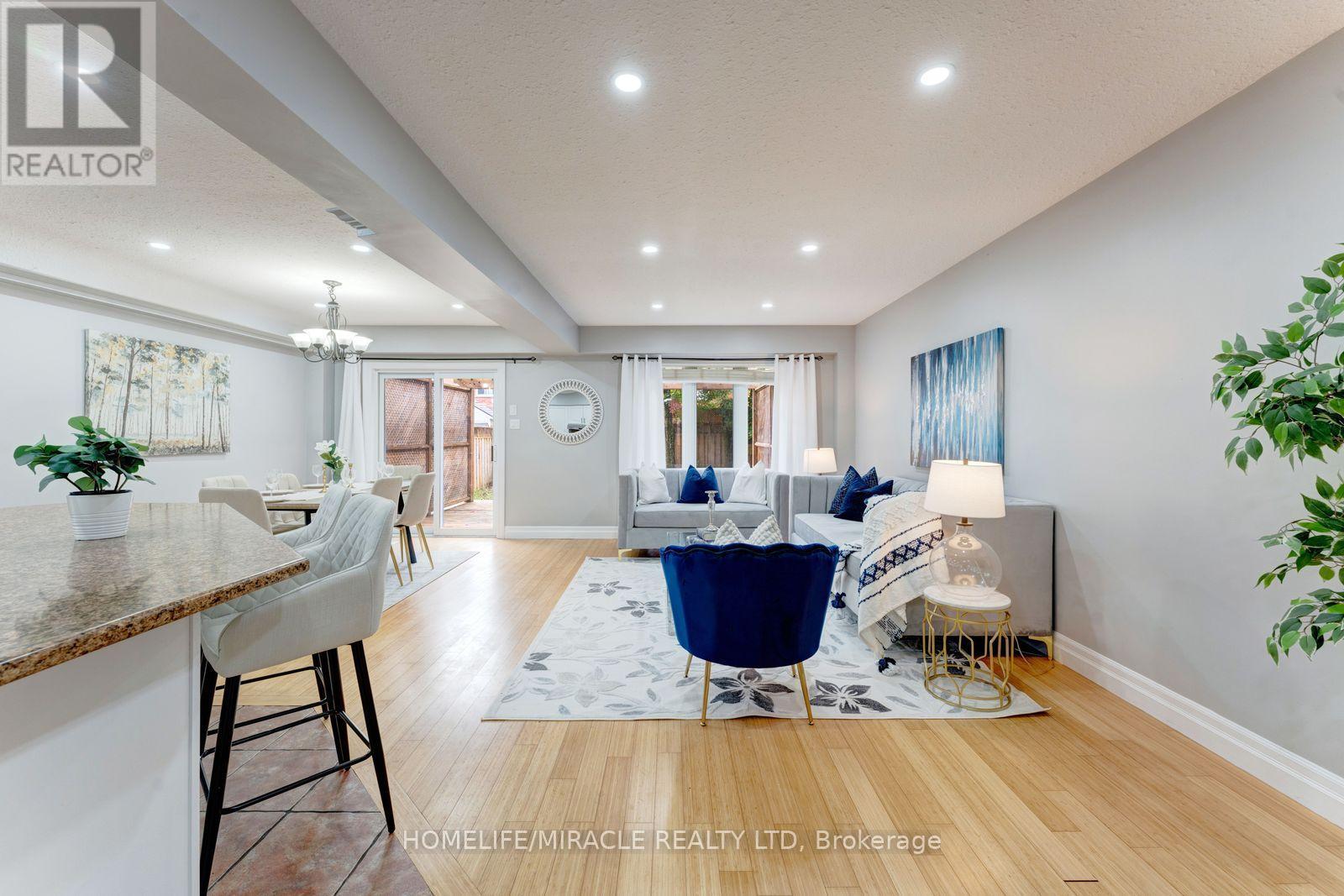 133 Steepleridge Street Property Photo 13