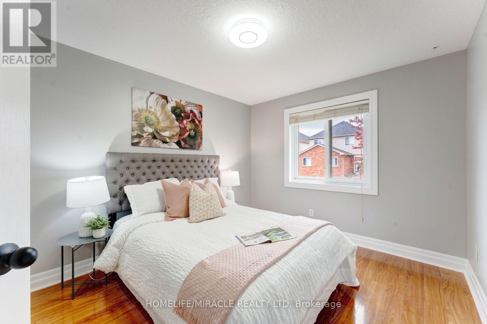 133 Steepleridge Street Property Photo 34