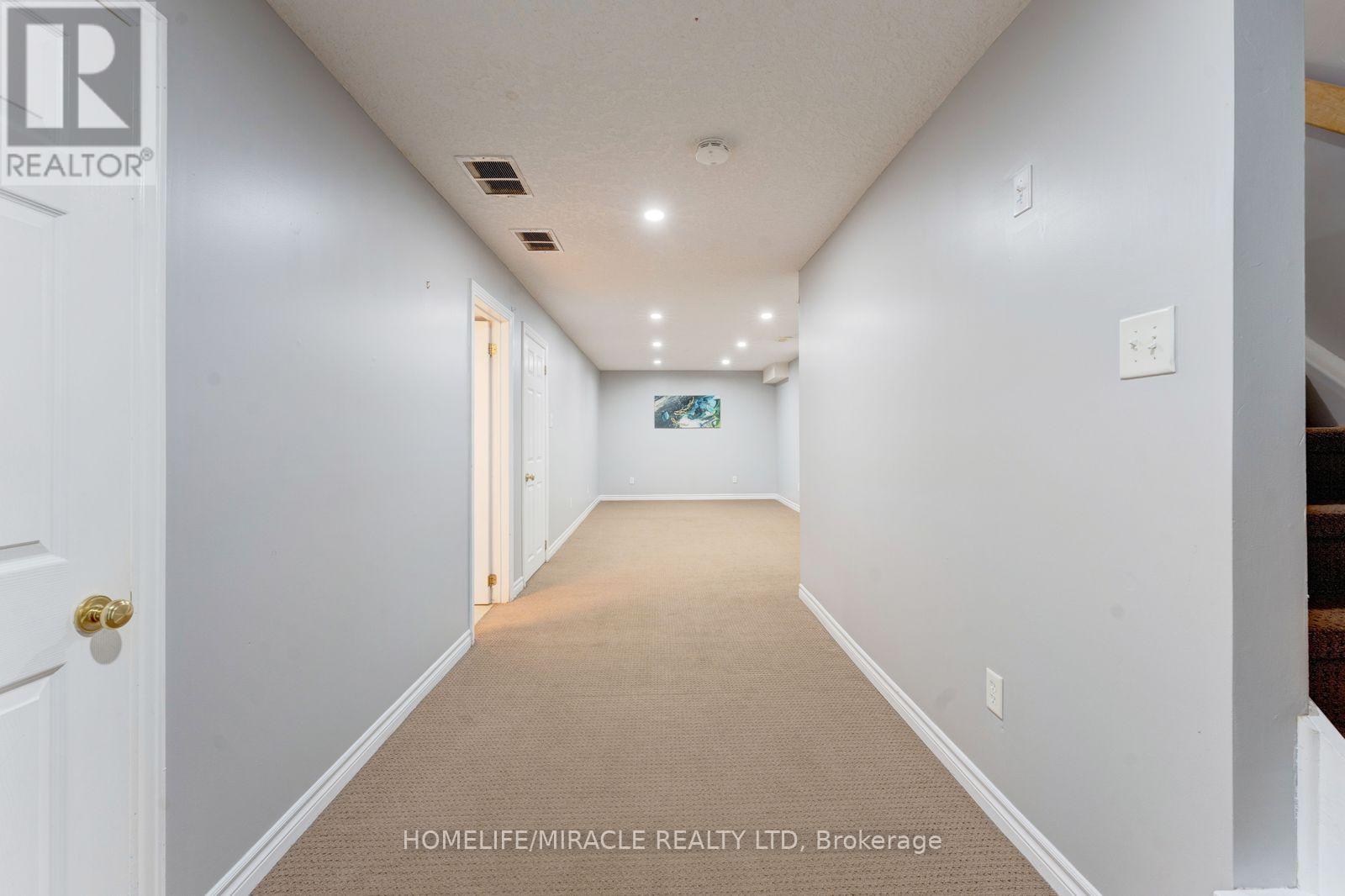 133 Steepleridge Street Property Photo 42