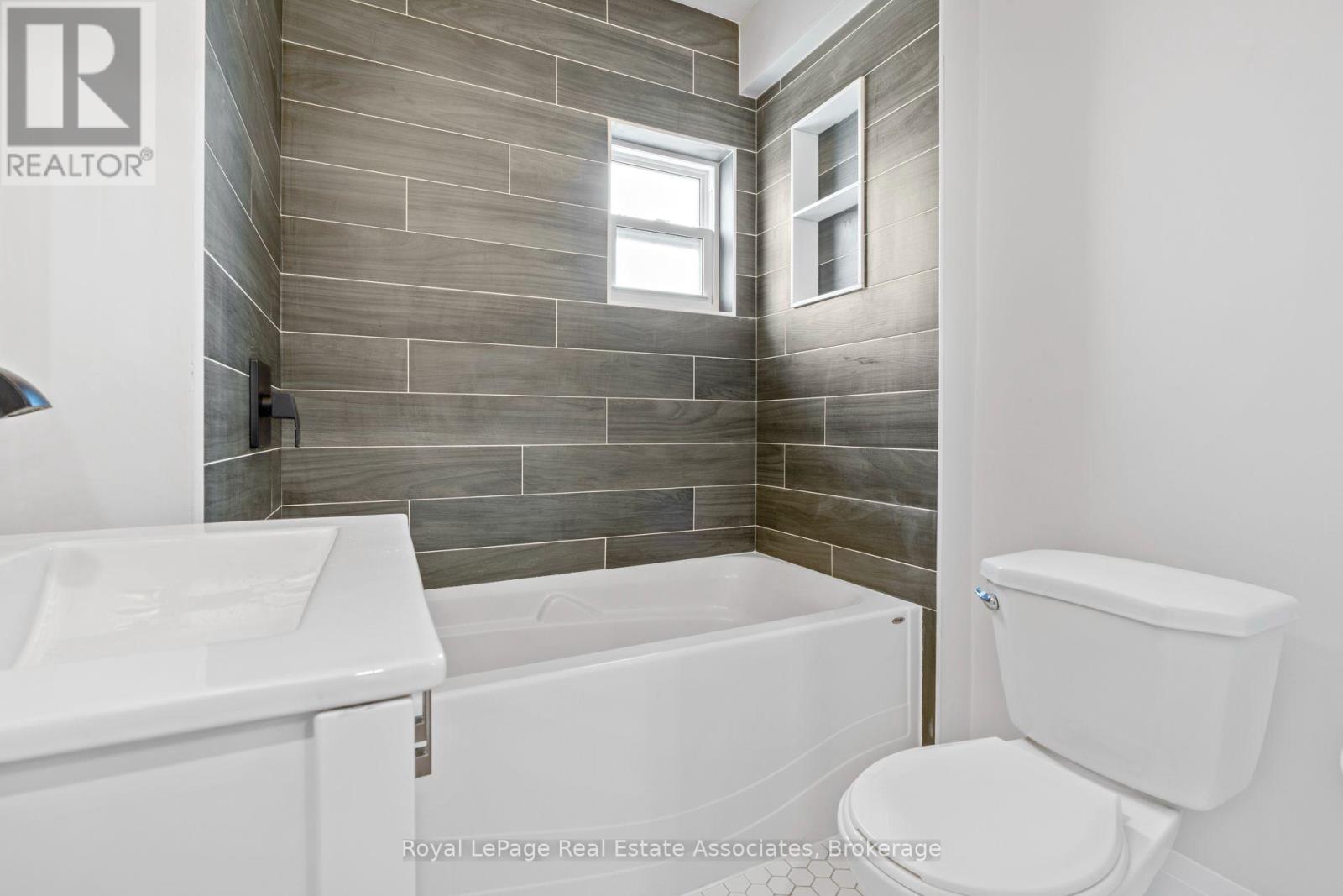 Upper - 23 Somerset Avenue Property Photo 17