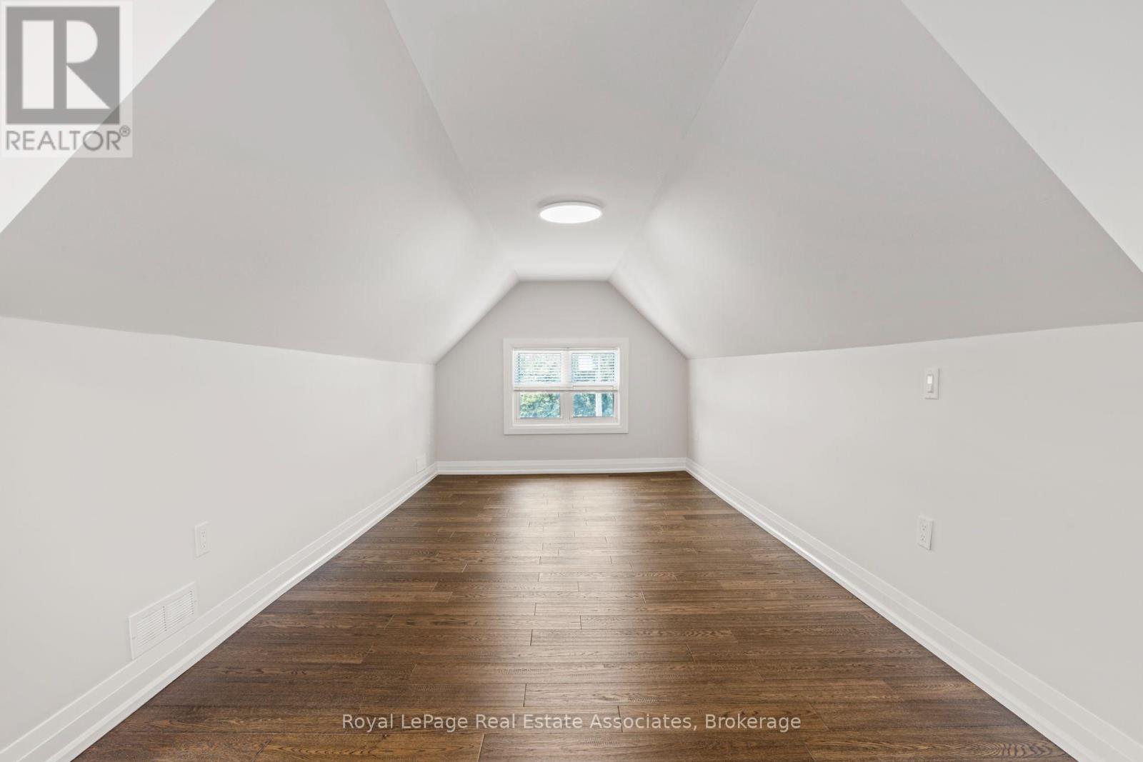 Upper - 23 Somerset Avenue Property Photo 20
