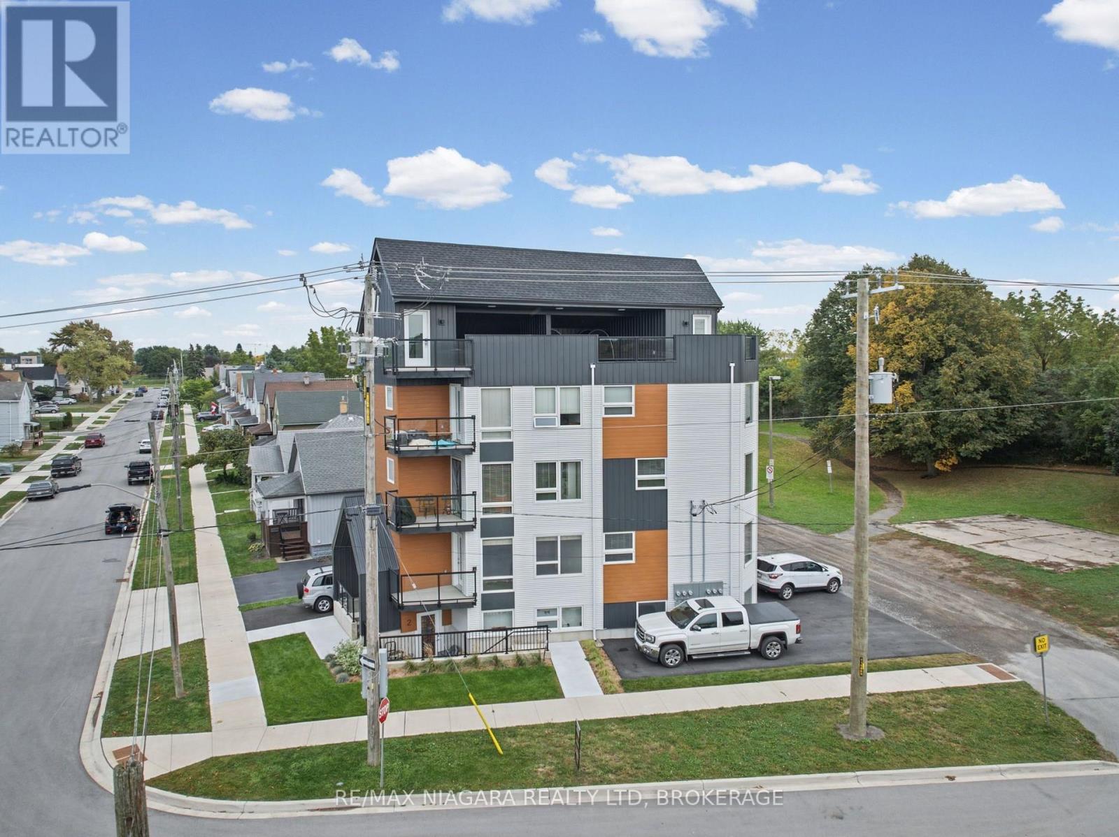 89 Sixth Street Property Photo 4