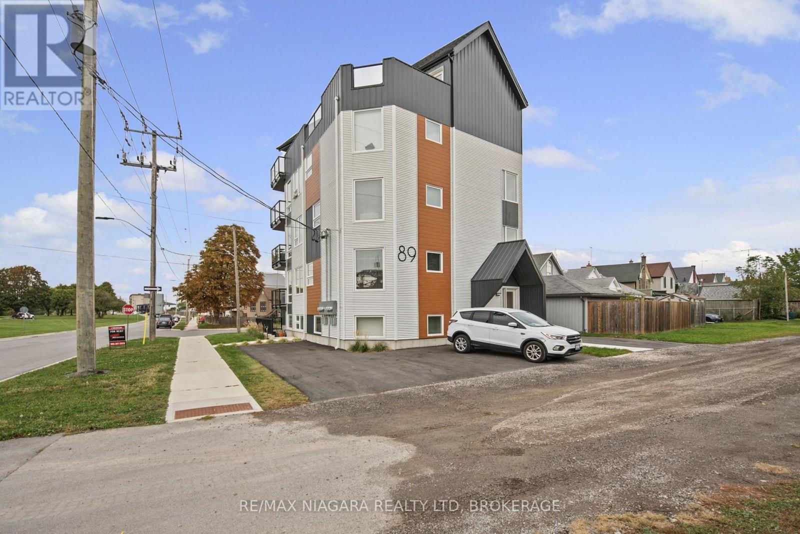 89 Sixth Street Property Photo 8