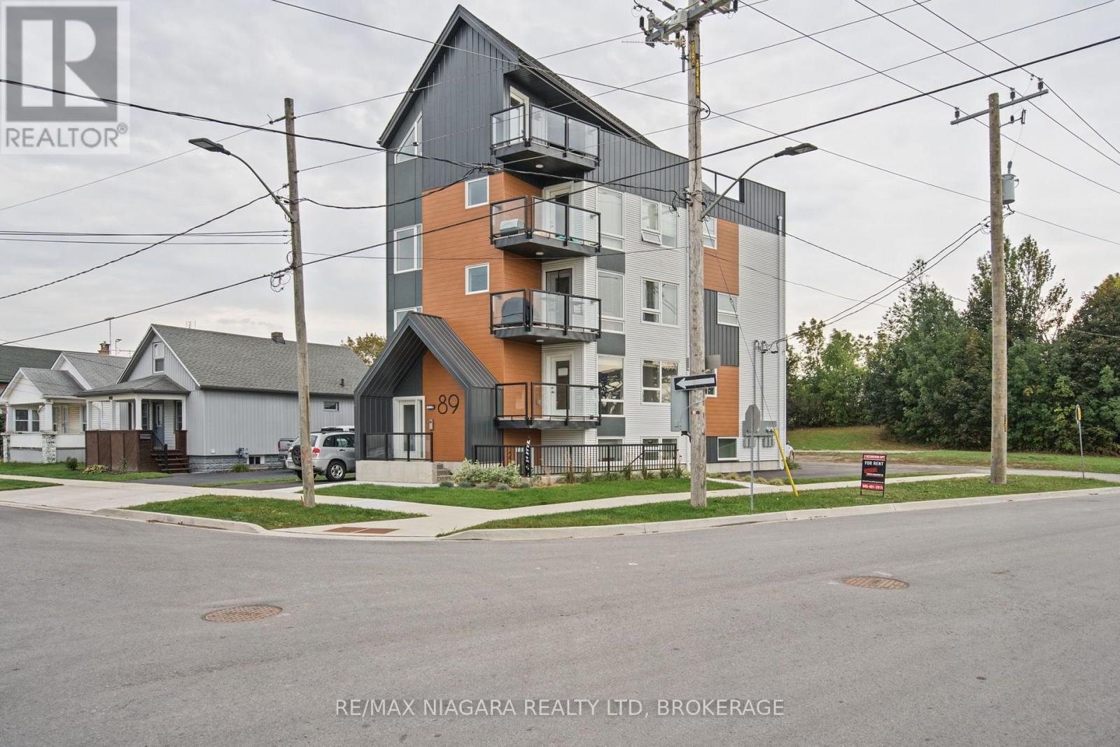 89 Sixth Street Property Photo 9