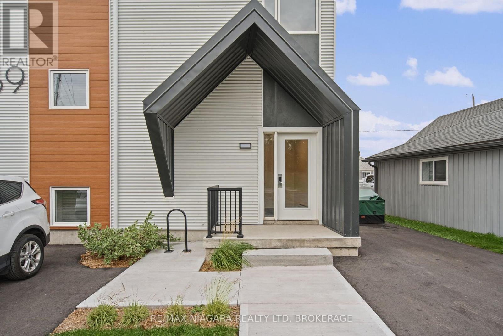 89 Sixth Street Property Photo 10