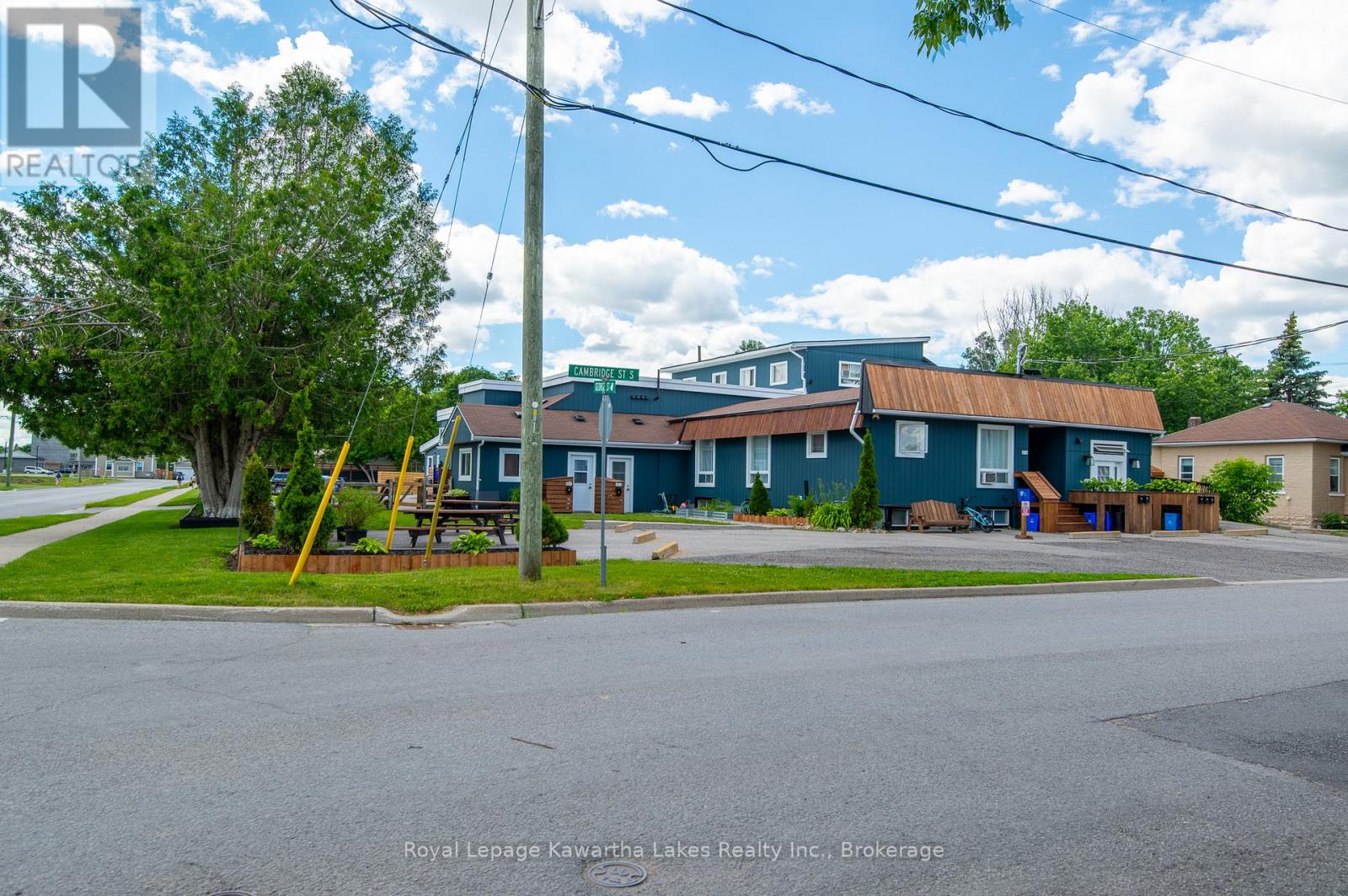 97 Cambridge Street S Property Photo 2
