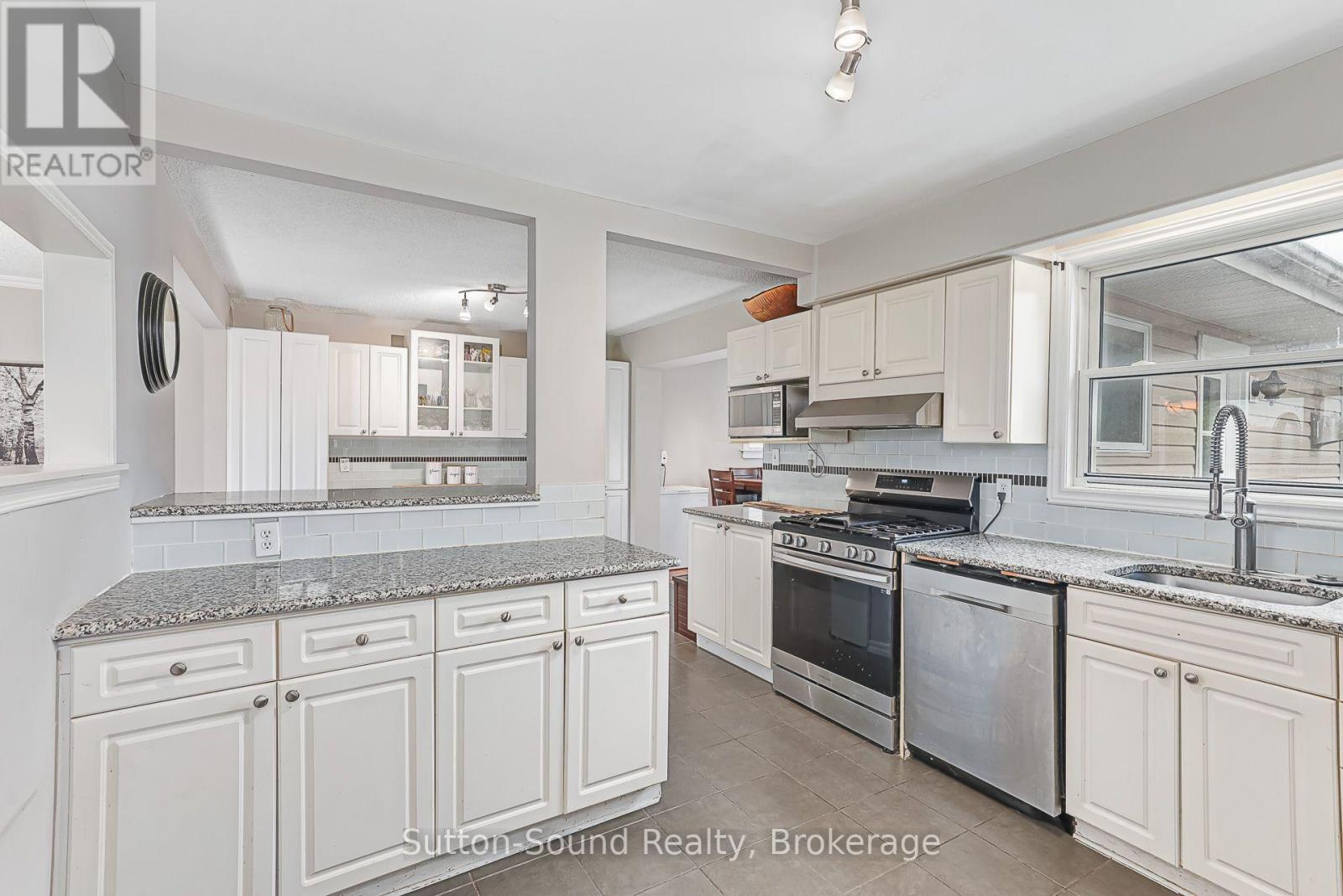 48 Union Street Property Photo 14
