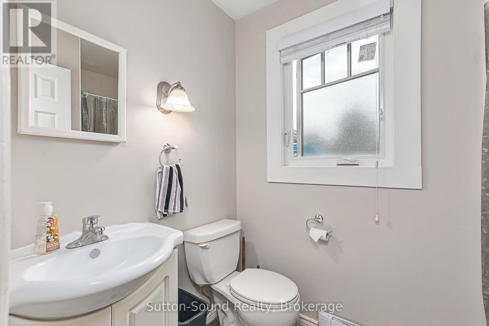 48 Union Street Property Photo 15